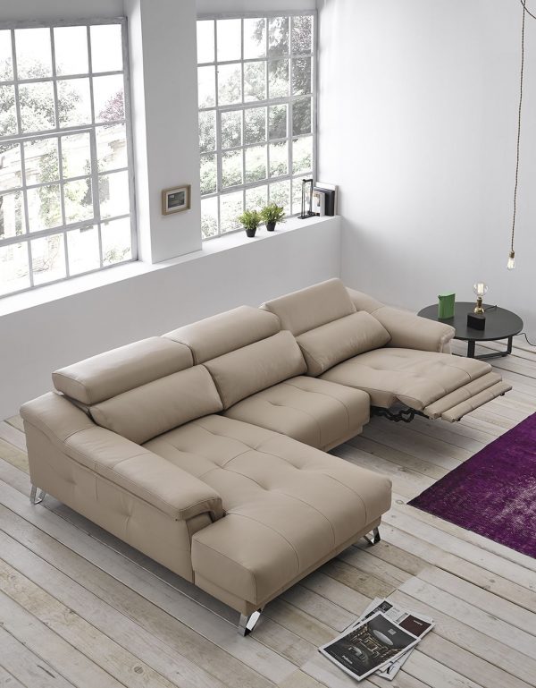 Раздвижной диван для релаксации Mirella. Мягкая мебель для гостиной Алматы.
